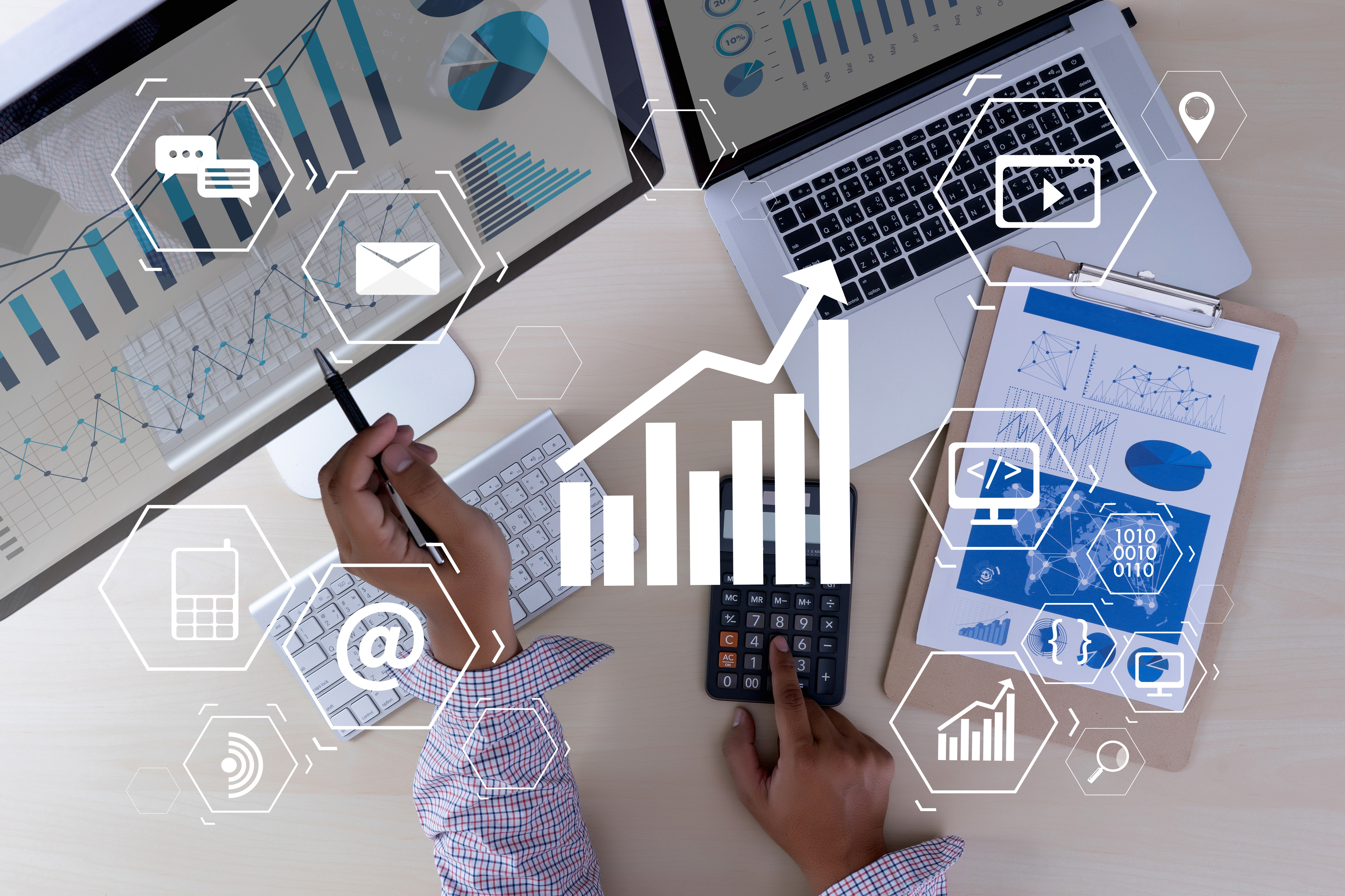 サイトだけで集客できない？SNS連携のススメ